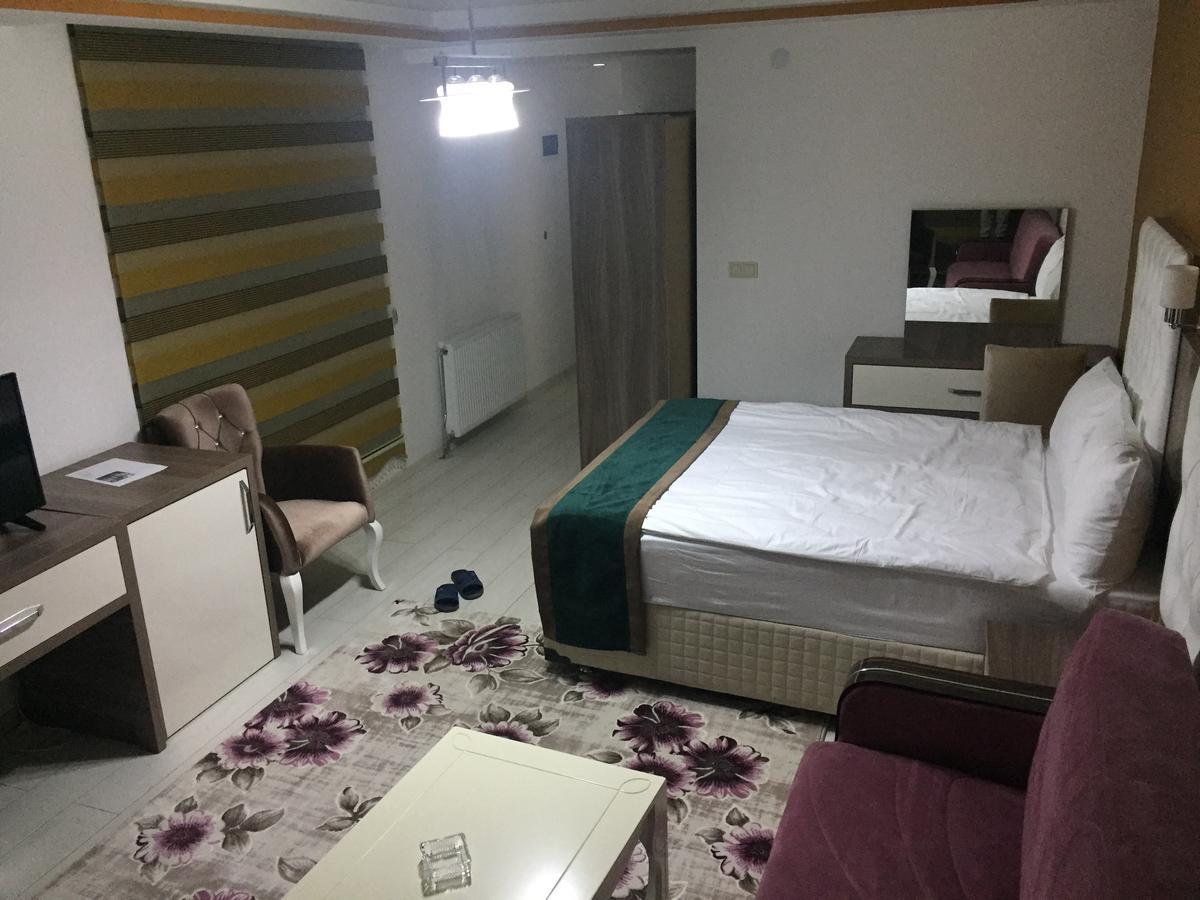 Gokdem Royal Hotel Wan Zewnętrze zdjęcie